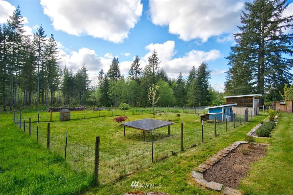 10878 Sidney Road Southwest Port Orchard, WA 98367 - Photo 7 of 24 Gallery Image 7