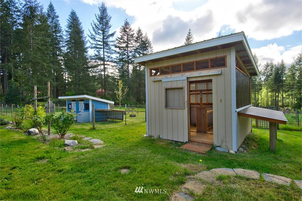 10878 Sidney Road Southwest Port Orchard, WA 98367 - Photo 8 of 24 Gallery Image 8
