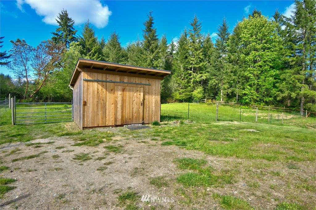 10878 Sidney Road Southwest Port Orchard, WA 98367 - Photo 9 of 24 Gallery Image 9