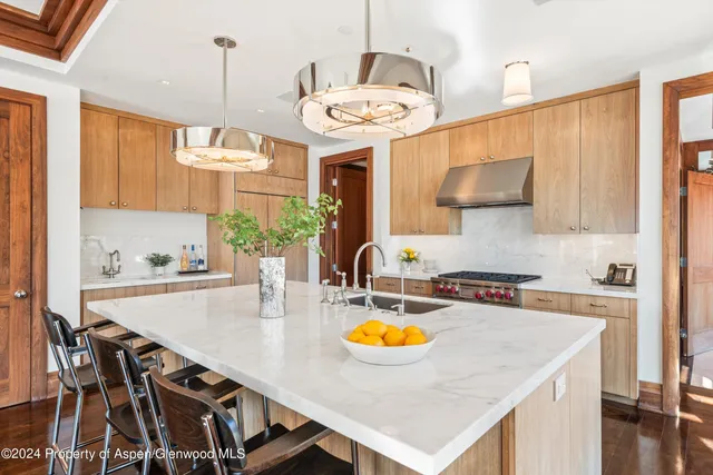 $150,000 | 632 East Hopkins Avenue, Aspen, CO 81611