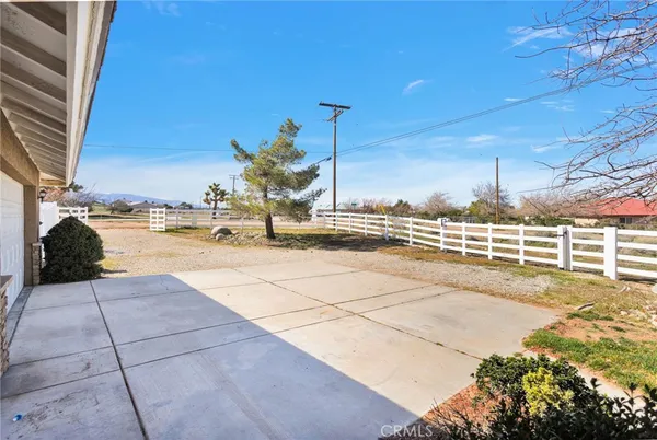$599,900 | 8695 Cantel Court, Oak Hills, CA 92344