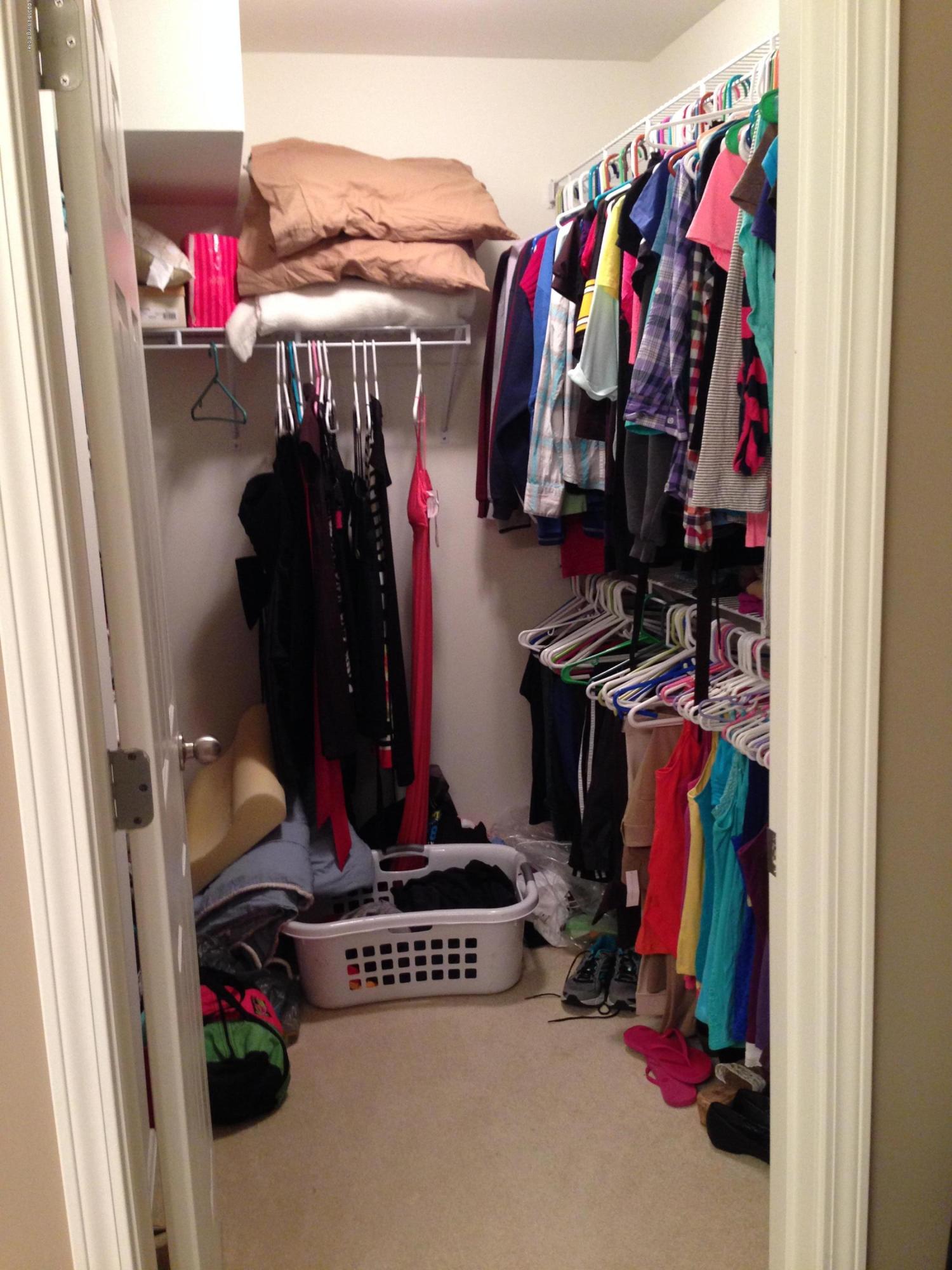 6715 Renate Road Louisville, KY 40291 - Photo 13 of 13 13.JPG