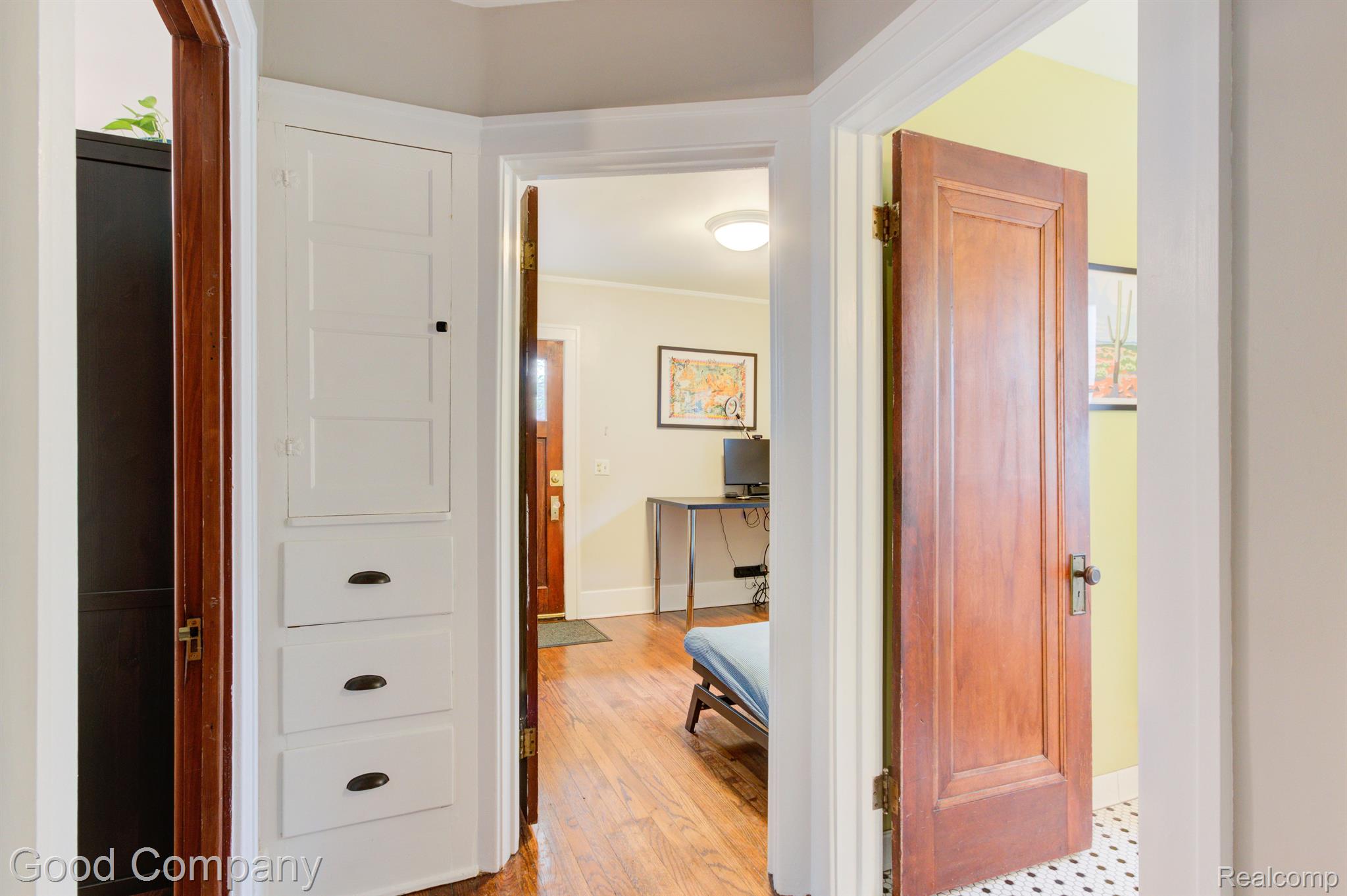 49 Wellesley Drive Pleasant Ridge, MI 48069 - Photo 17 of 61 Gallery Image 17