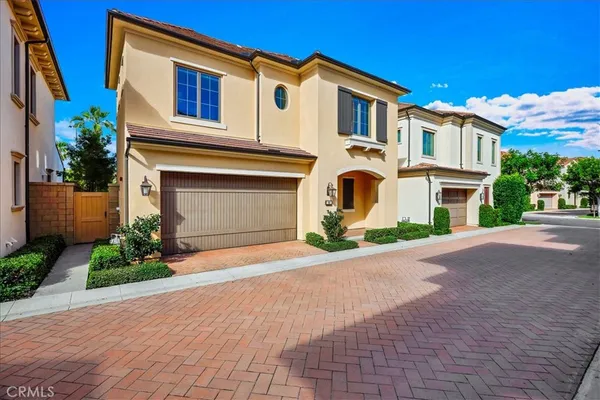 $2,050,000 | 140 San Benito, Irvine, CA 92618