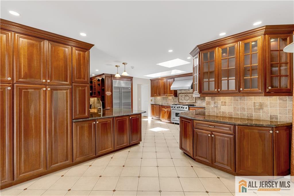 199 Old Forge Road Monroe Township, NJ 08831 - Photo 10 of 42