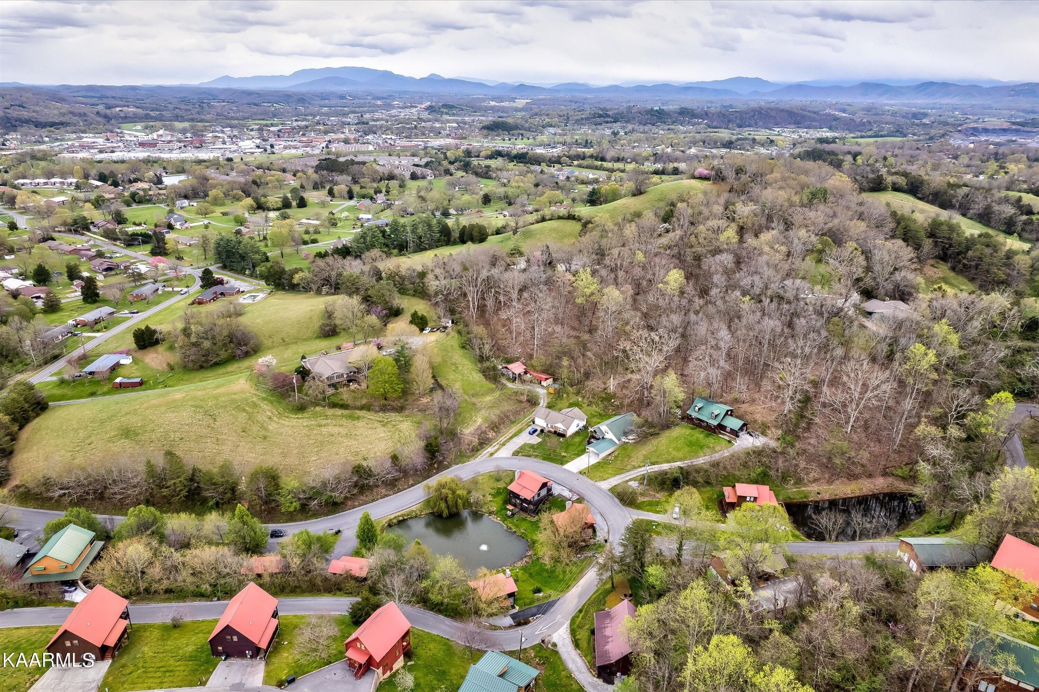 442 Hideaway Ridge Circle Sevierville, TN 37862 - Photo 32 of 40 an aerial view of residential houses with outdoor space