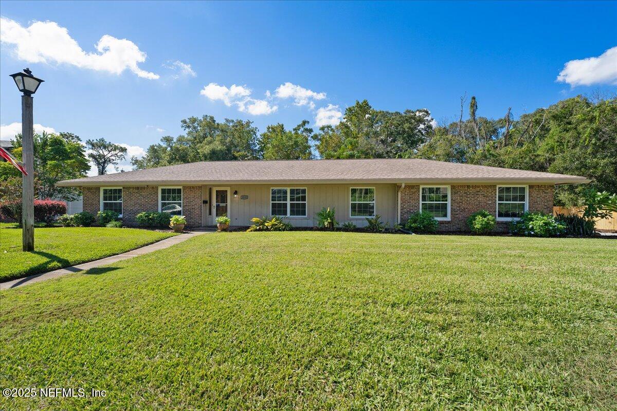 3530 Sandburg Road Jacksonville, FL 32277 - Photo 2 of 42 02-7RV05151-1