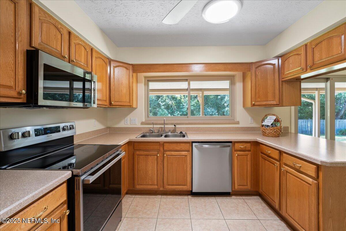 3530 Sandburg Road Jacksonville, FL 32277 - Photo 28 of 42 28-7RV05324
