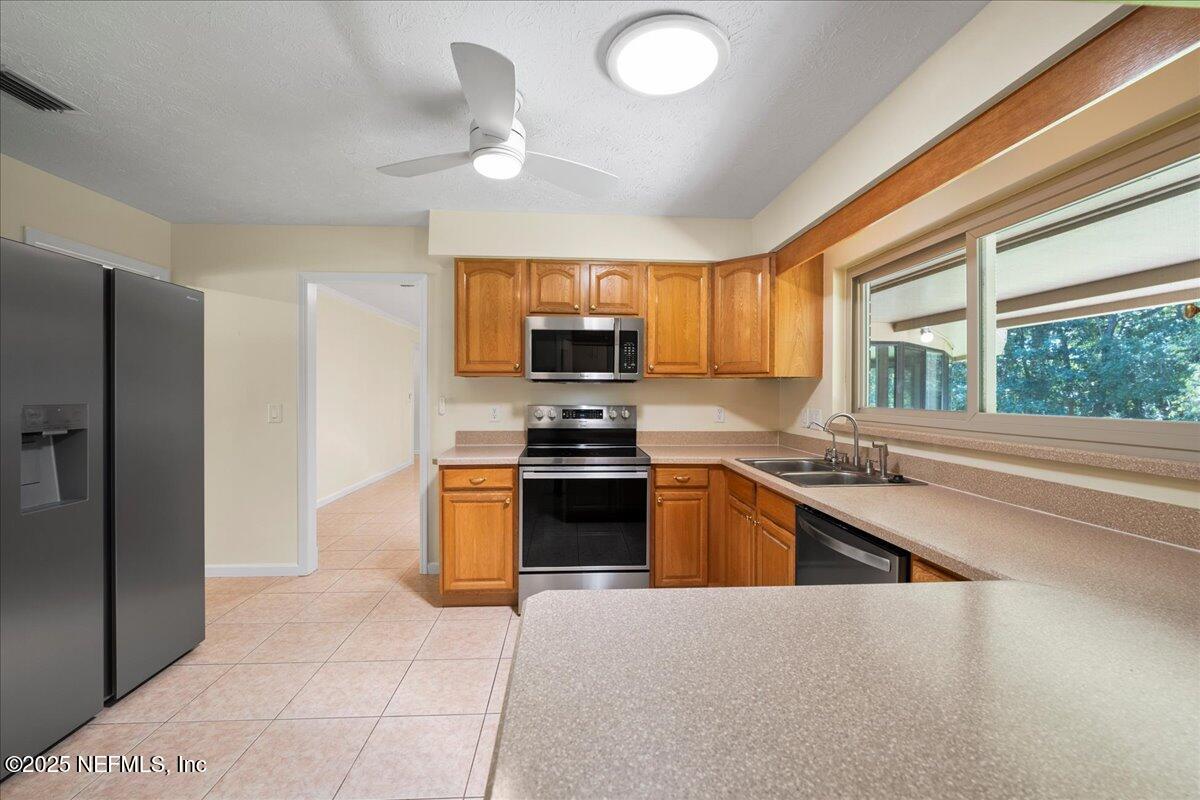 3530 Sandburg Road Jacksonville, FL 32277 - Photo 29 of 42 29-7RV05319