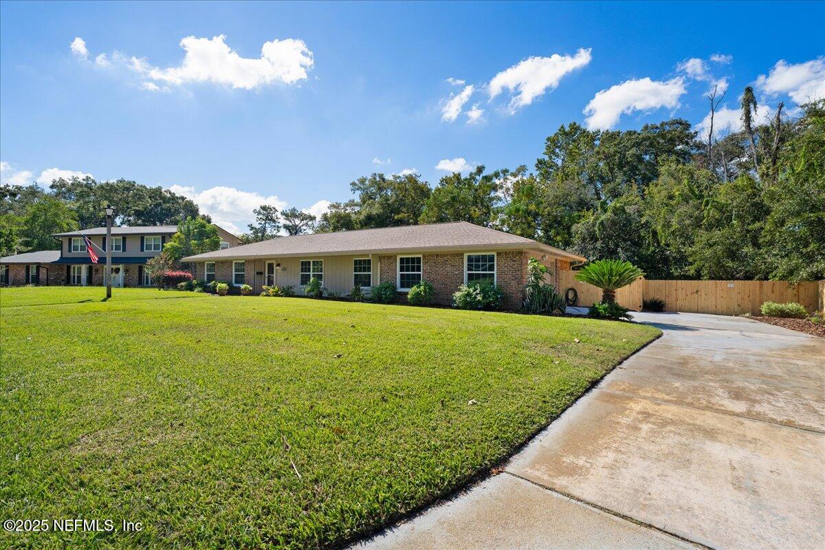 3530 Sandburg Road Jacksonville, FL 32277 - Photo 3 of 42 01-7RV05146-1