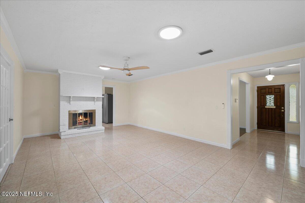 3530 Sandburg Road Jacksonville, FL 32277 - Photo 4 of 42 04-7RV05162-1