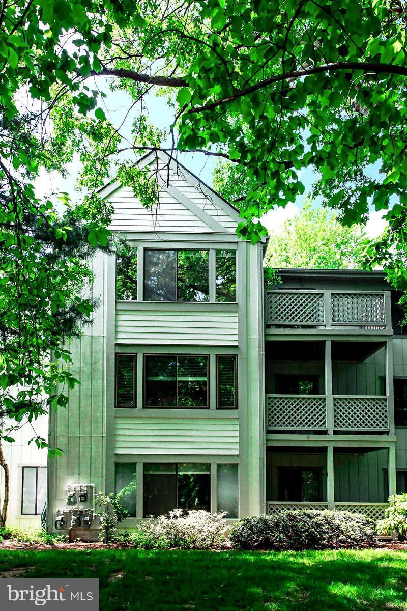 2259 Hunter's Run Drive, Unit 2259 Reston, VA 20191 - Photo 1 of 30 Exterior (Front)