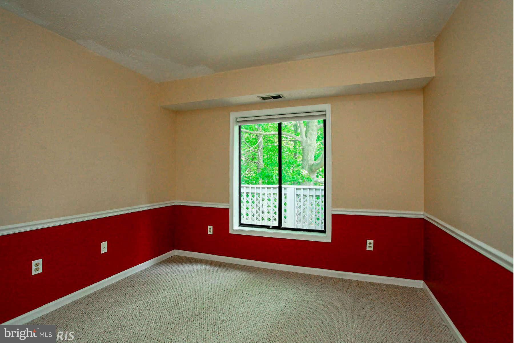 2259 Hunter's Run Drive, Unit 2259 Reston, VA 20191 - Photo 21 of 30 Bedroom