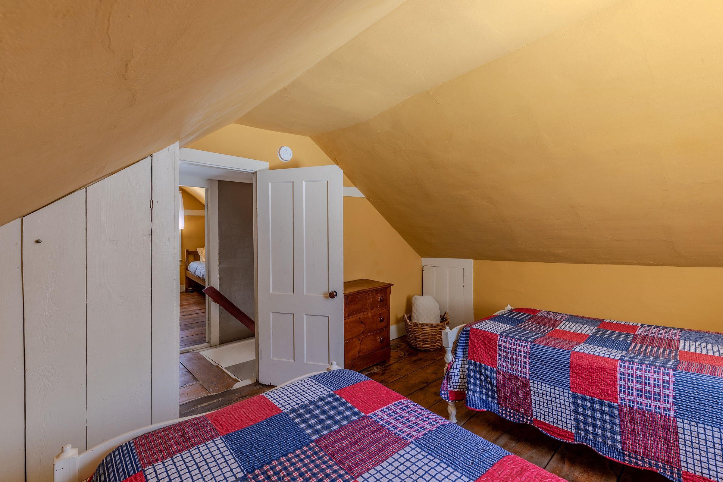 83 Depot Street Jamaica, VT 05343 - Photo 18 of 29