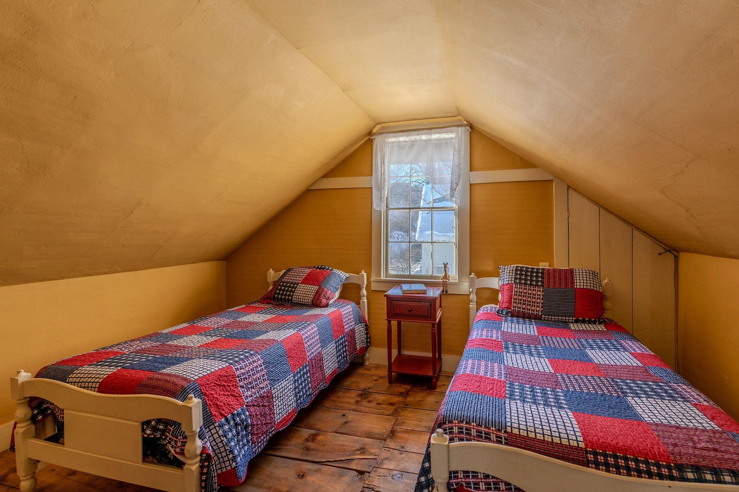 83 Depot Street Jamaica, VT 05343 - Photo 19 of 29