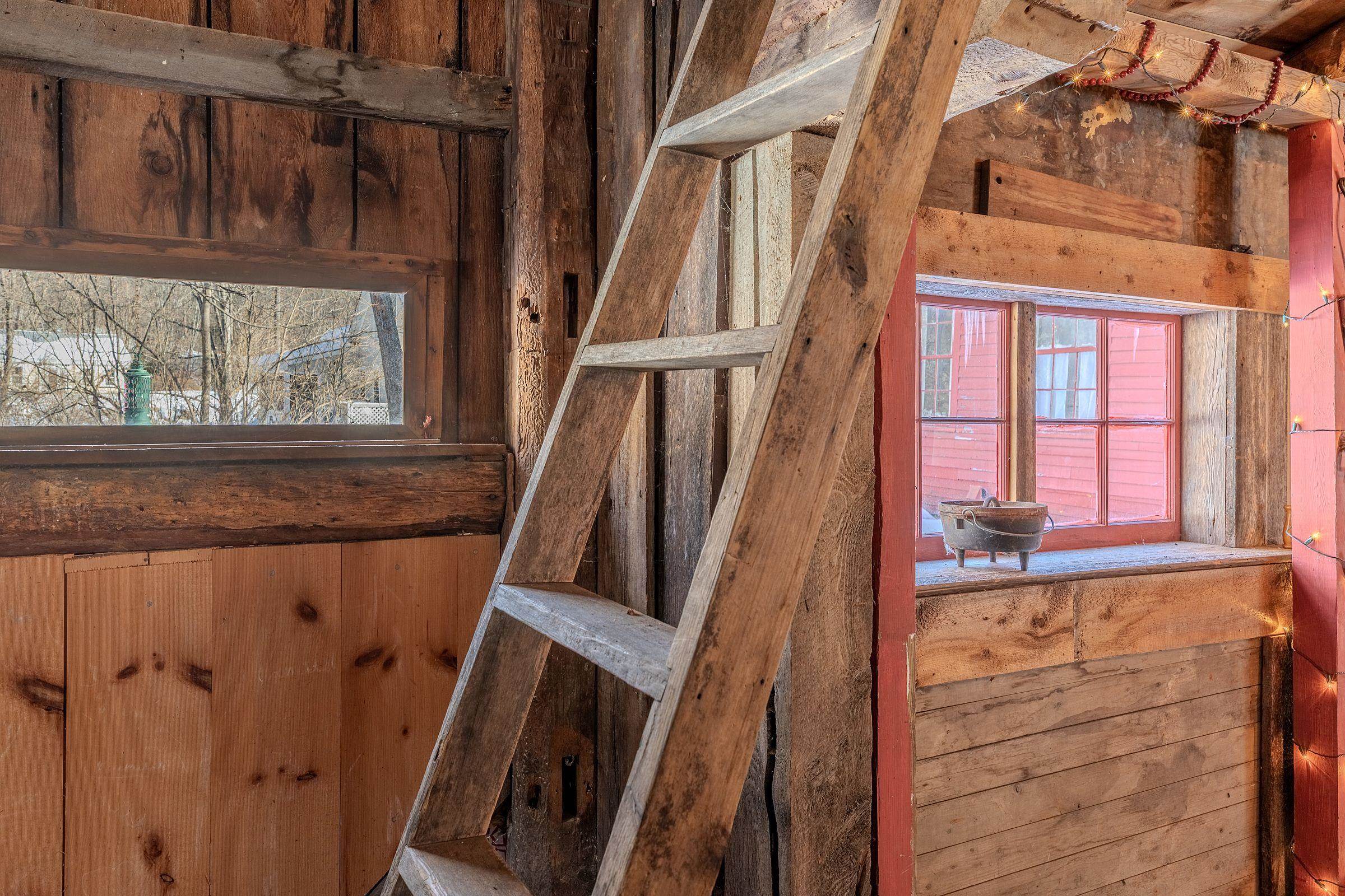 83 Depot Street Jamaica, VT 05343 - Photo 21 of 29