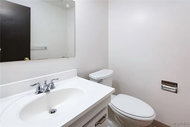 $1,795 | 407 Kaymar Drive, Amherst, NY 14228