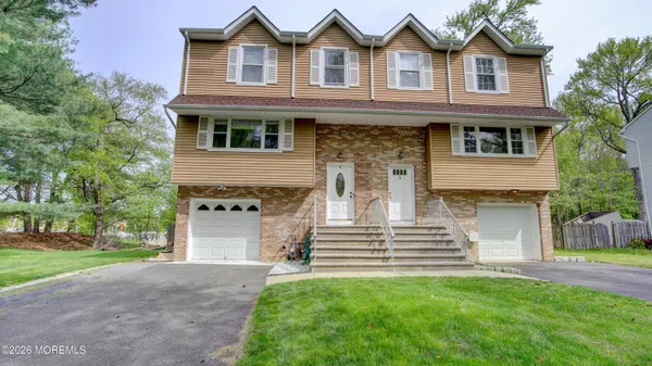$588,000 | 2 Lone Star Lane, Manalapan, NJ 07726