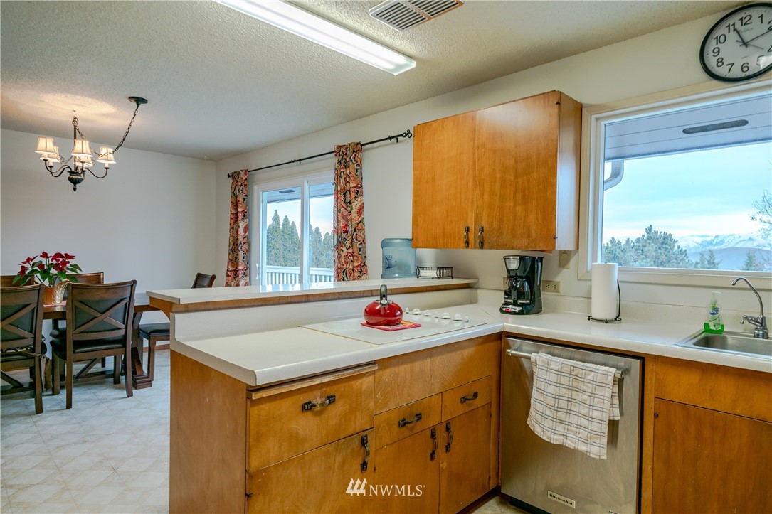824 Beacon Road Wenatchee, WA 98801 - Photo 13 of 36 Gallery Image 13