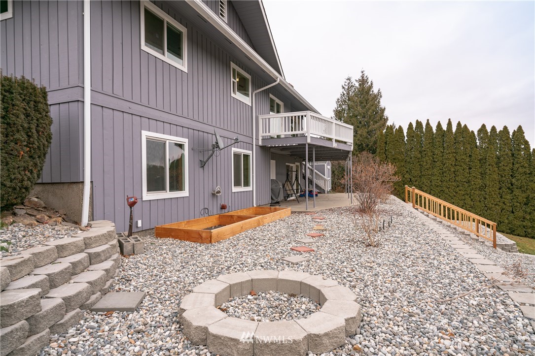 824 Beacon Road Wenatchee, WA 98801 - Photo 35 of 36 Gallery Image 35