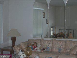 3556 Kyle Road Philadelphia, PA 19154 - Photo 2 of 6 Gallery Image 2