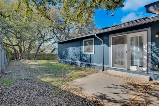 $2,000 | 8002 Croftwood Drive, Austin, TX 78749