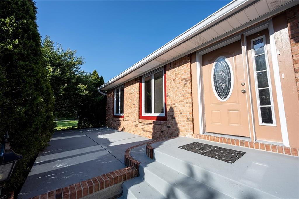 7242 Hoover Road Indianapolis, IN 46260 - Photo 4 of 55 Gallery Image 4