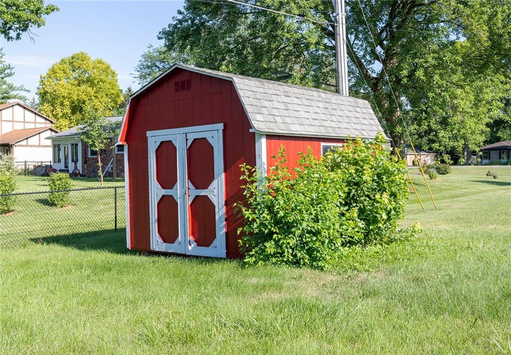 7242 Hoover Road Indianapolis, IN 46260 - Photo 54 of 55 Gallery Image 54