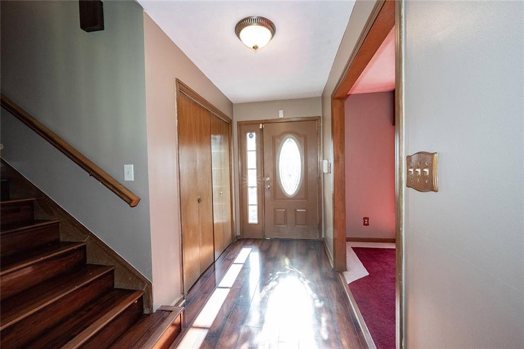 7242 Hoover Road Indianapolis, IN 46260 - Photo 7 of 55 Gallery Image 7