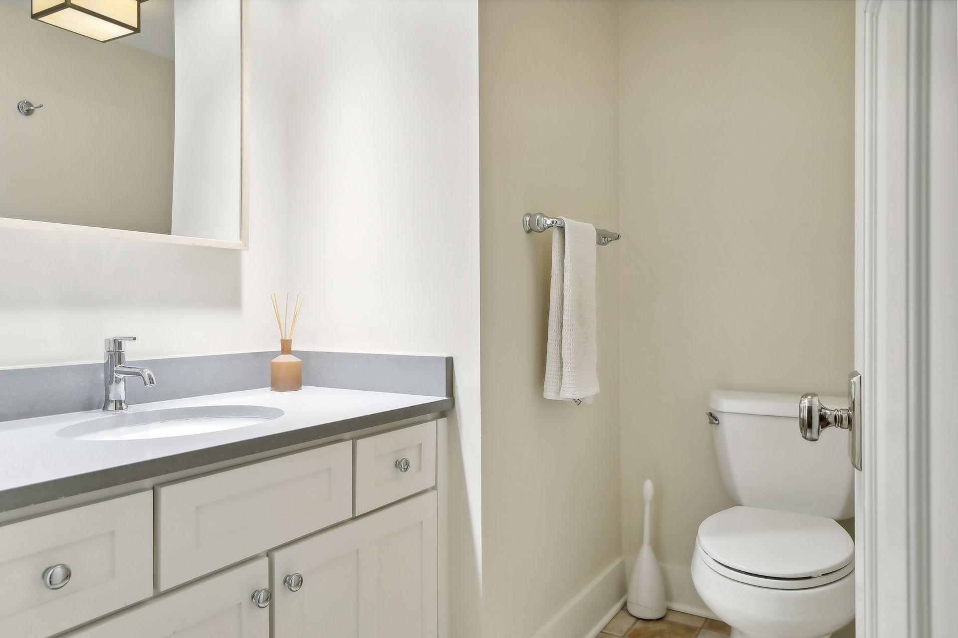 2053 Upper St Dennis Road St. Paul, MN 55116 - Photo 36 of 50 Gallery Image 36