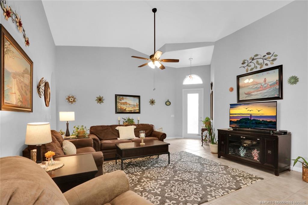 6136 Spring Lake Terrace Fort Pierce, FL 34951 - Photo 12 of 67 Gallery Image 12
