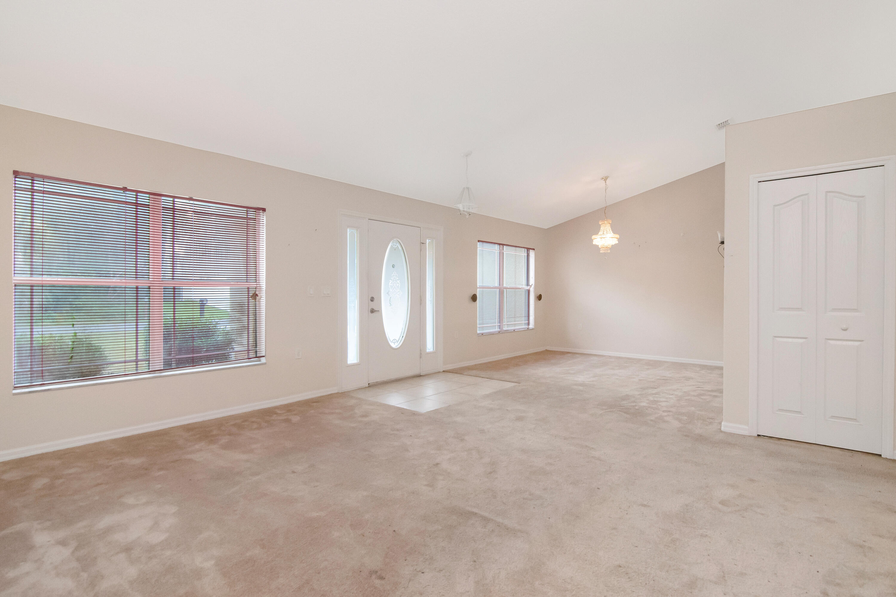 12276 Villa Road Spring Hill, FL 34609 - Photo 20 of 39 7-print-7 - frontroom