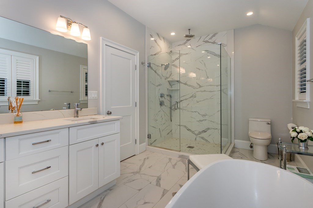 119 Ridgewood Road Milton, MA 02186 - Photo 14 of 39