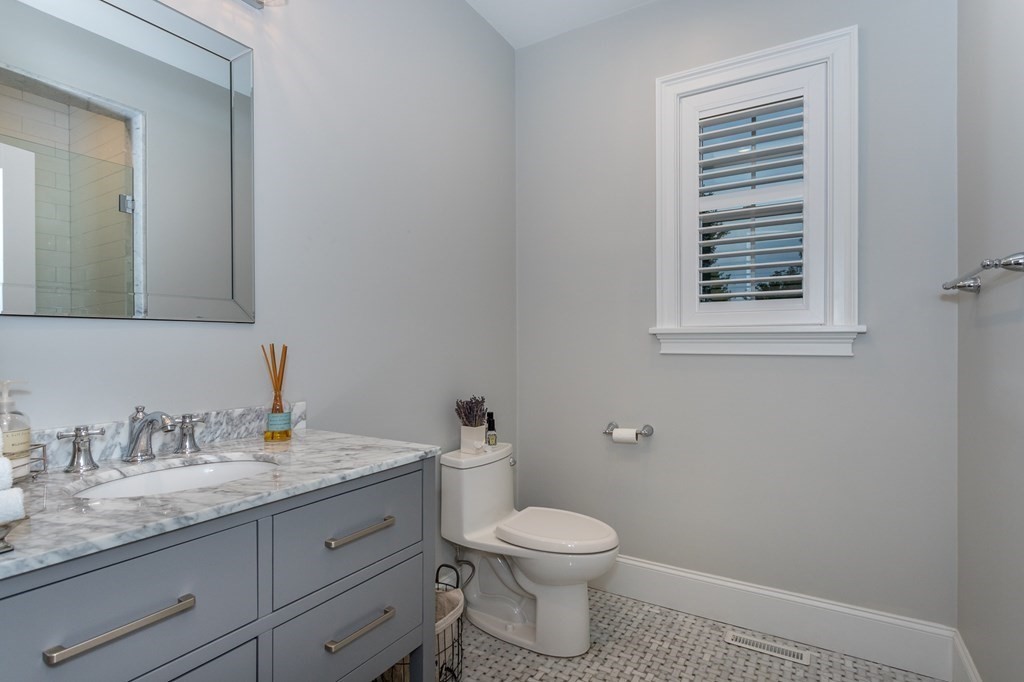 119 Ridgewood Road Milton, MA 02186 - Photo 16 of 39