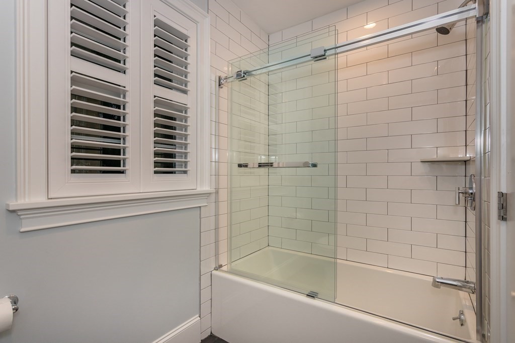 119 Ridgewood Road Milton, MA 02186 - Photo 21 of 39