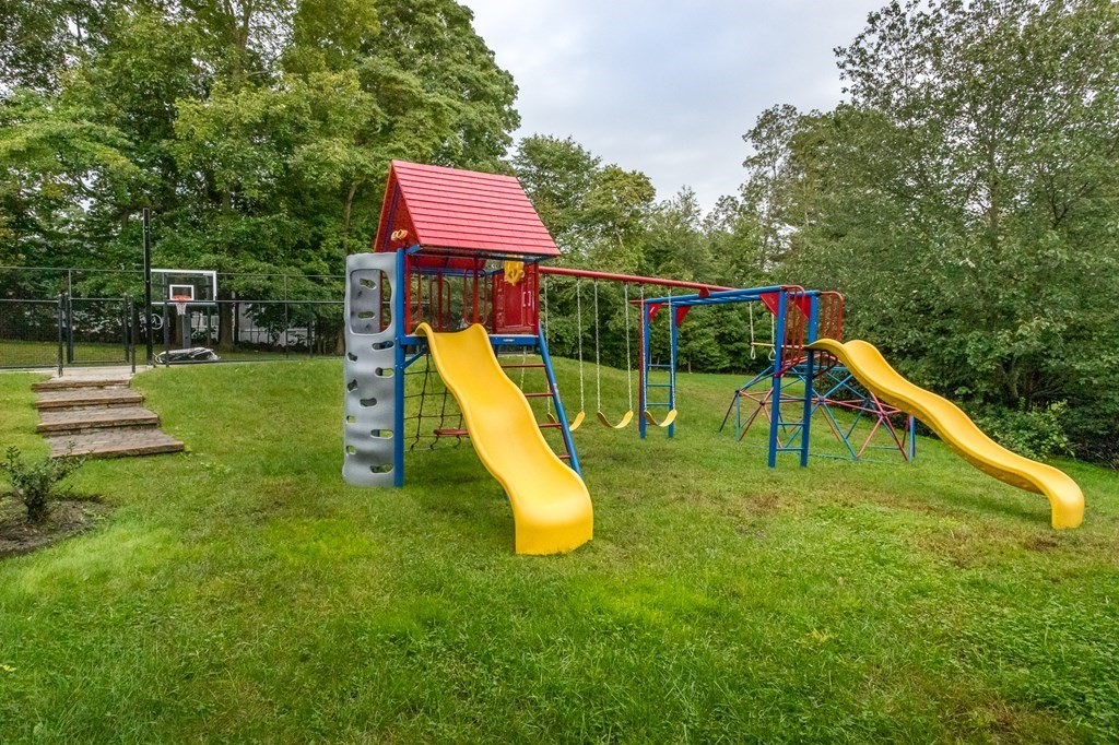 119 Ridgewood Road Milton, MA 02186 - Photo 38 of 39