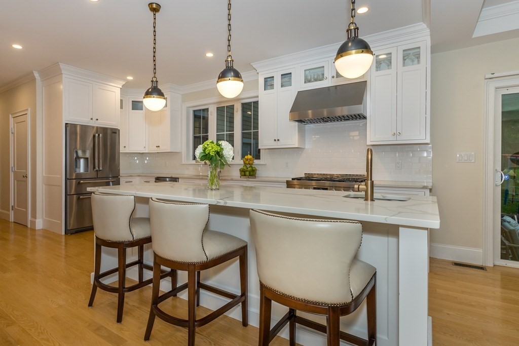 119 Ridgewood Road Milton, MA 02186 - Photo 5 of 39