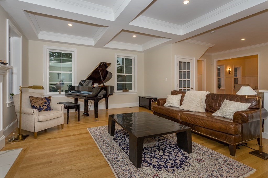 119 Ridgewood Road Milton, MA 02186 - Photo 10 of 39