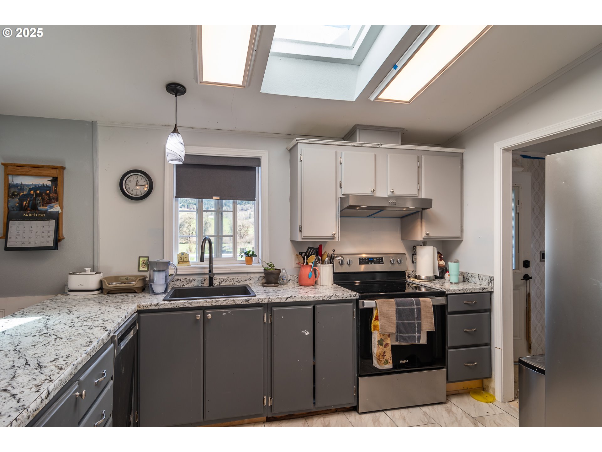 5197 Green Valley Road Oakland, OR 97462 - Photo 11 of 46 Gallery Image 11