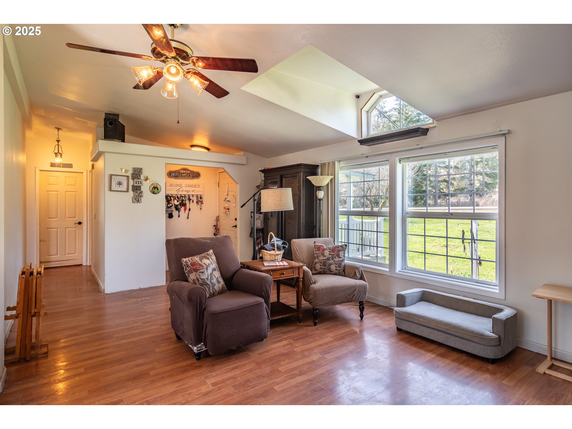5197 Green Valley Road Oakland, OR 97462 - Photo 5 of 46 Gallery Image 5