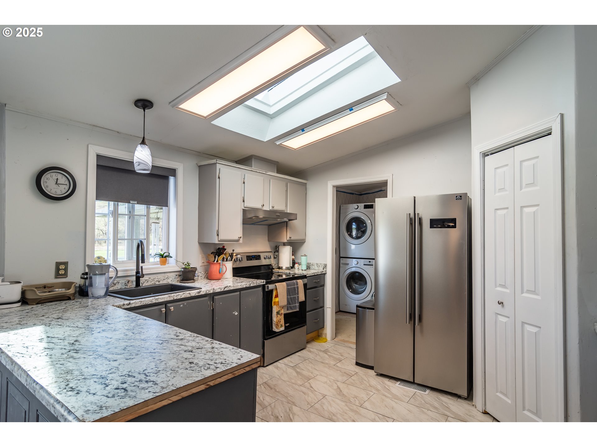 5197 Green Valley Road Oakland, OR 97462 - Photo 10 of 46 Gallery Image 10
