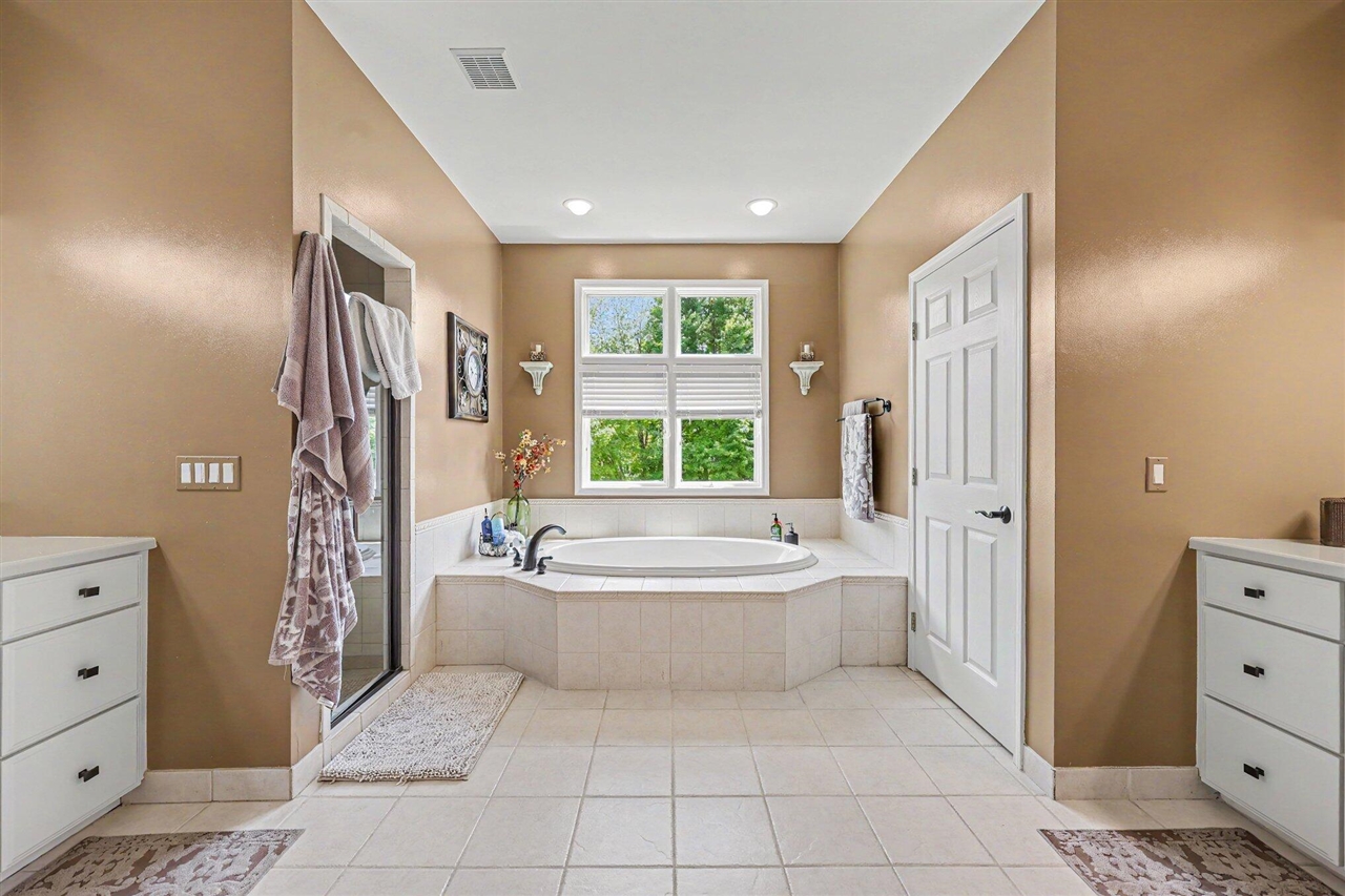85 Timber Ridge Court Milan, MI 48160 - Photo 39 of 72