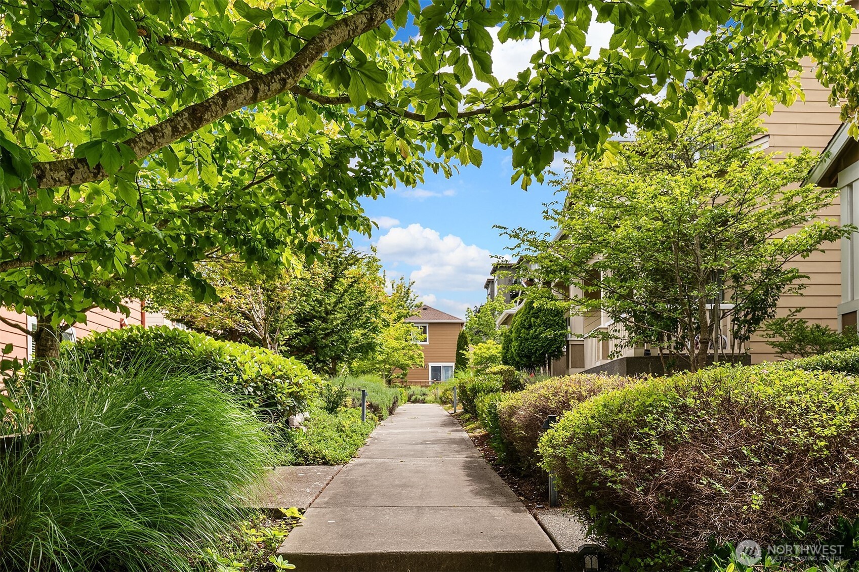 2422 Northeast Keystone Court Issaquah, WA 98029 - Photo 36 of 38