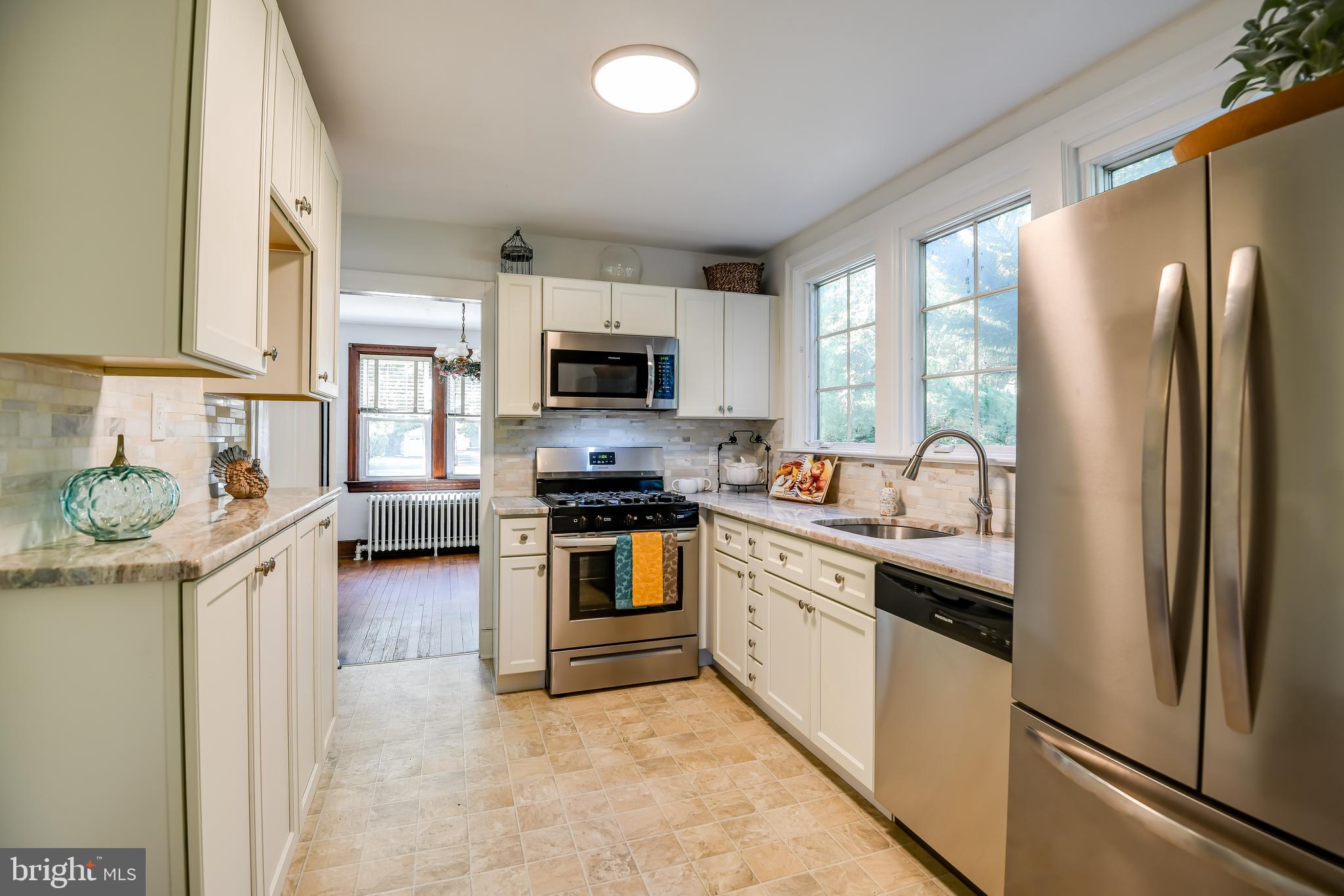 58 Elizabeth Street Pemberton, NJ 08068 - Photo 12 of 40 Updated Kitchen