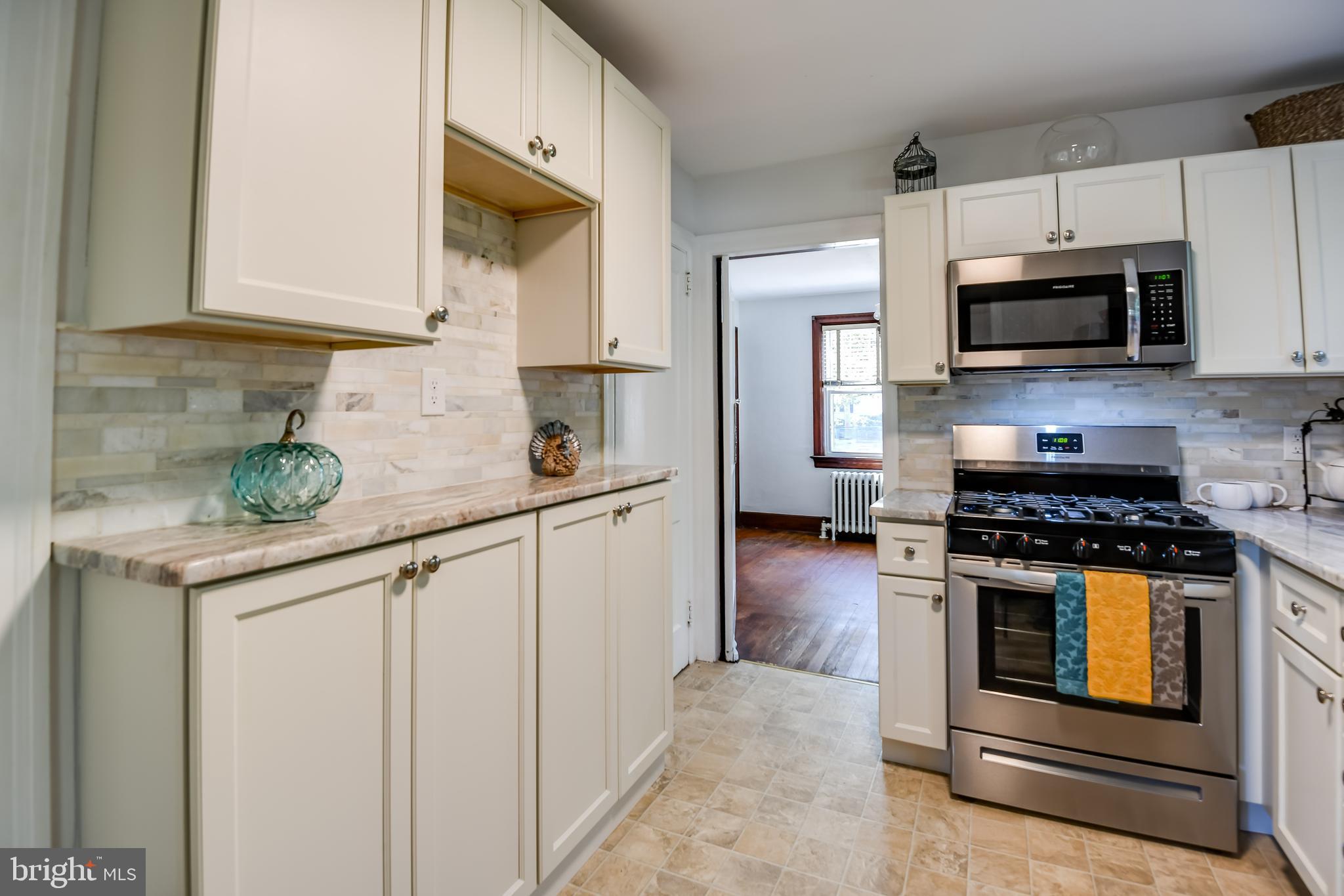 58 Elizabeth Street Pemberton, NJ 08068 - Photo 15 of 40 Looking toward the DIning Room