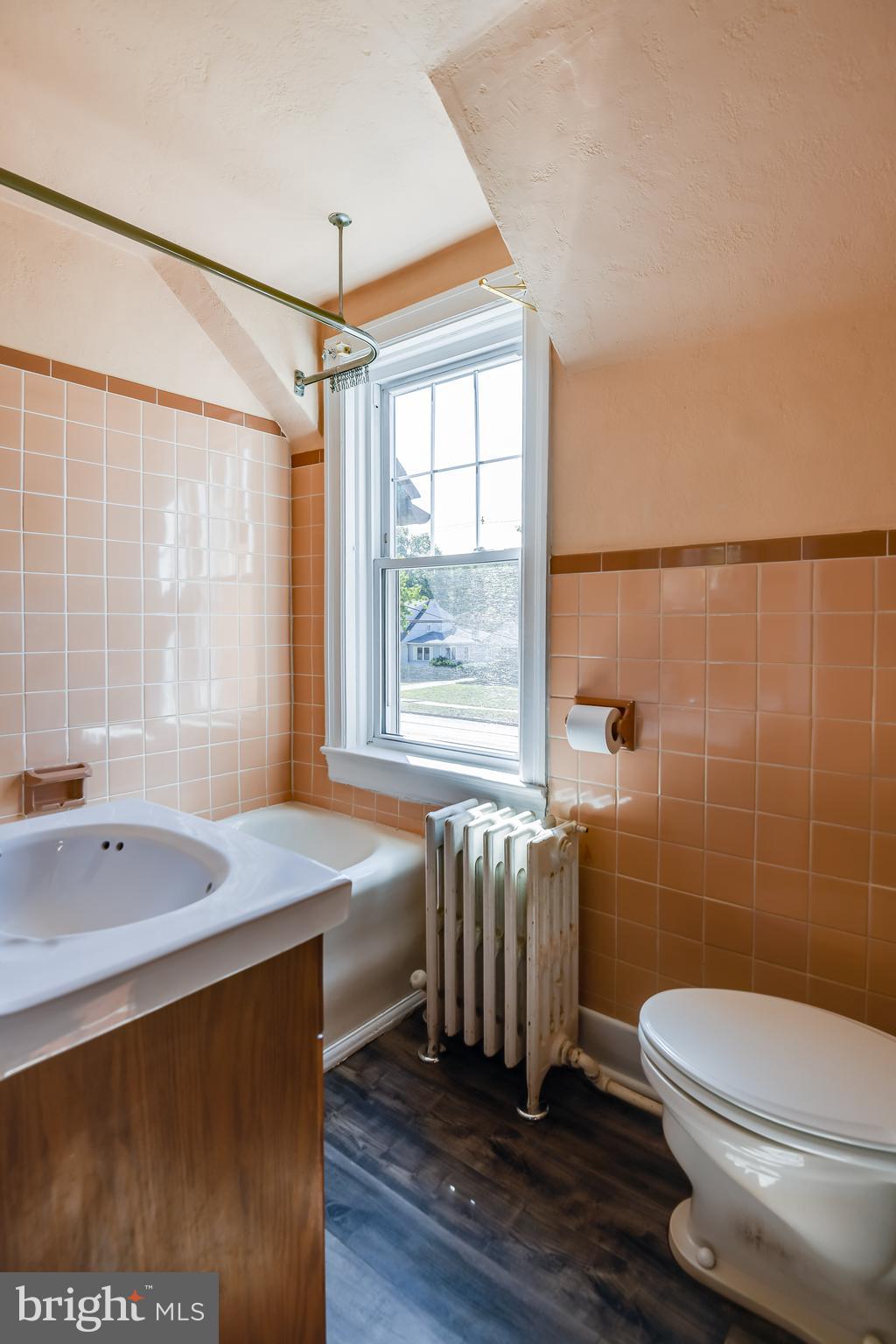 58 Elizabeth Street Pemberton, NJ 08068 - Photo 30 of 40 Upstairs Bathroom