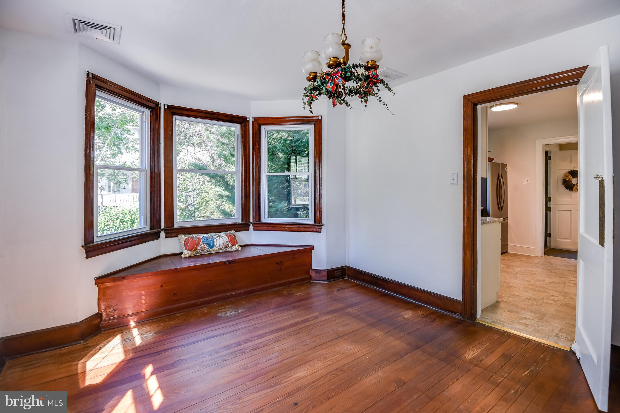 58 Elizabeth Street Pemberton, NJ 08068 - Photo 4 of 40 Dining Room with Bench Seat for Storage