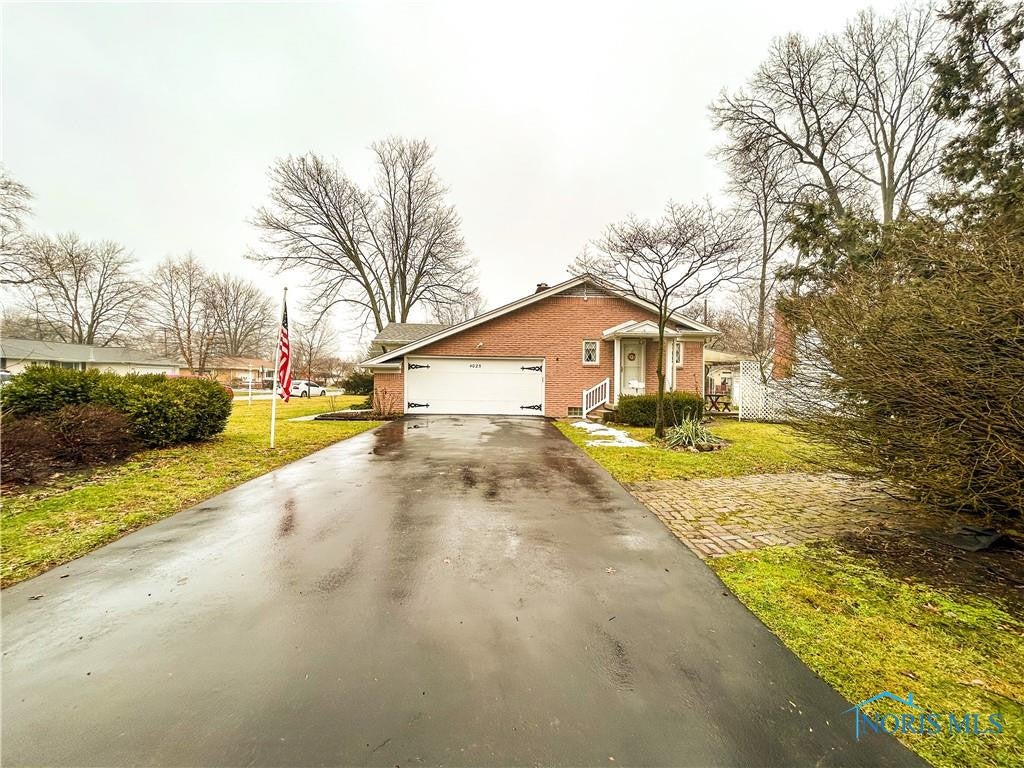 4025 Briarcrest Road Toledo, OH 43623 - Photo 5 of 49 Gallery Image 5