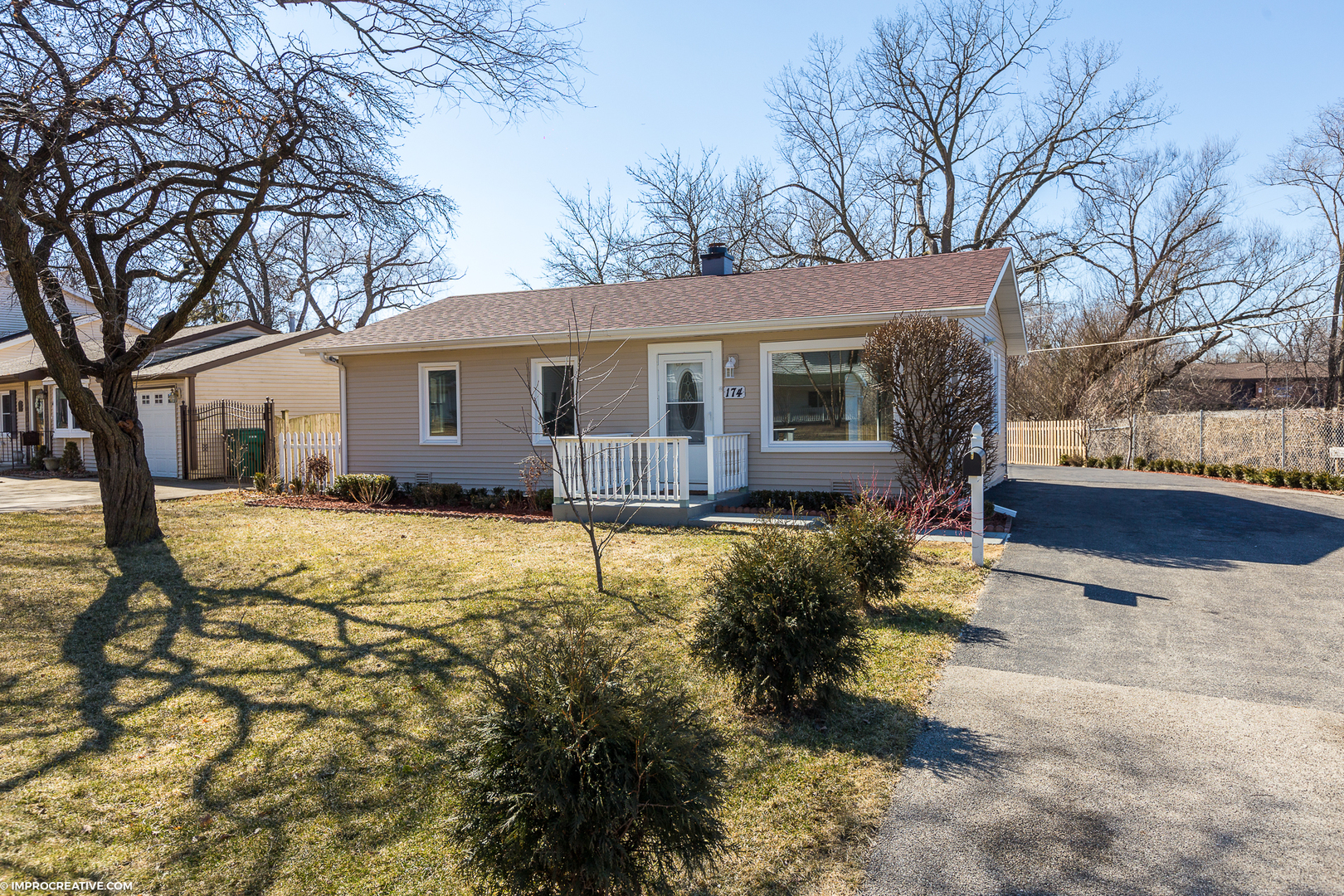 174 Raupp Boulevard Buffalo Grove, IL 60089 - Photo 2 of 20