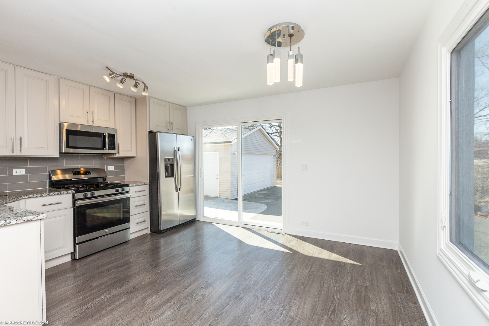 174 Raupp Boulevard Buffalo Grove, IL 60089 - Photo 11 of 20